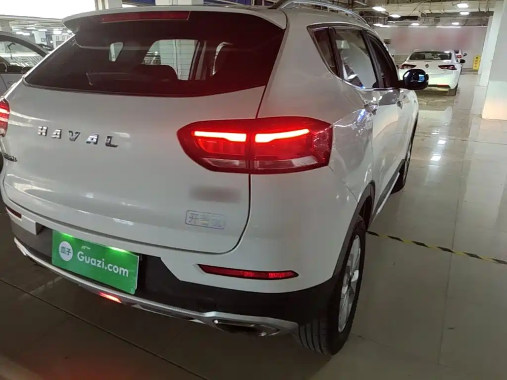 Haval H2s 2017 — фото 8