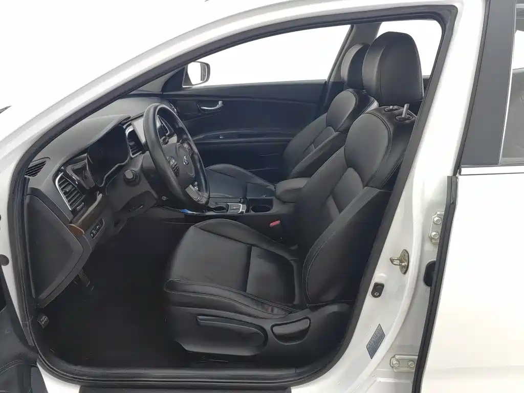 Kia K4 2015 — фото 10