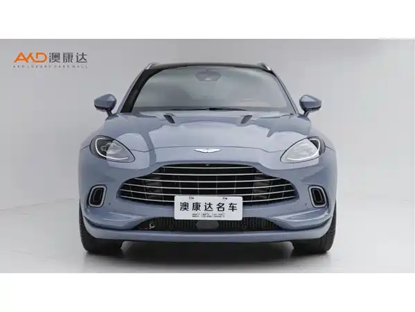 Aston Martin DBX 2022