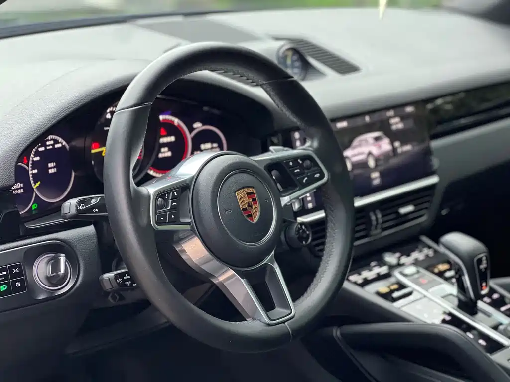 Porsche Cayenne Hybrid 2019