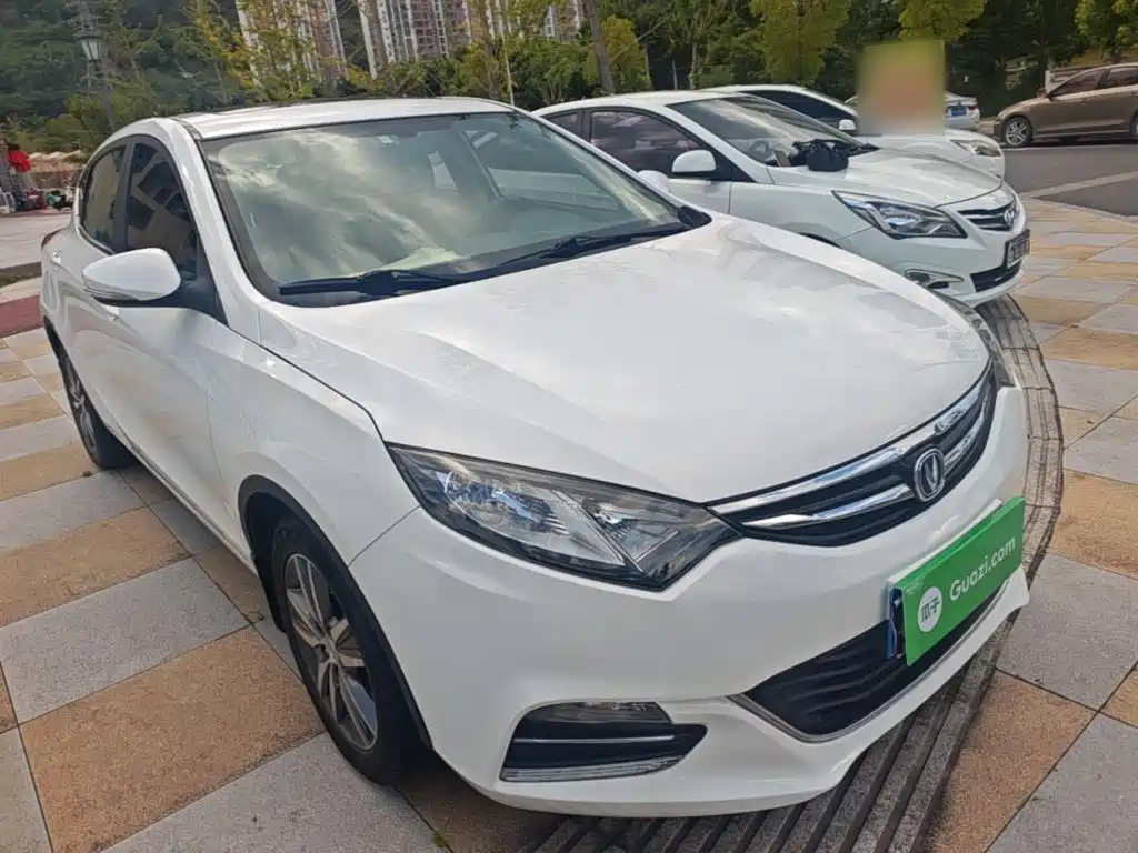 Changan Eado XT 2017 — фото 22