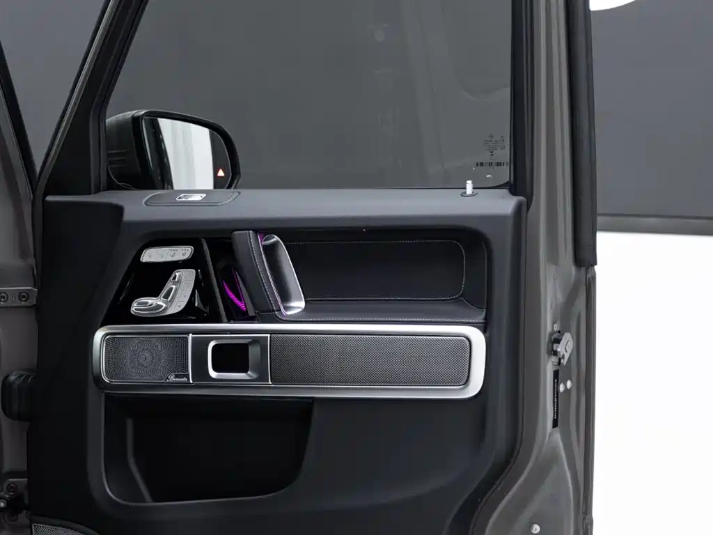 Mercedes-Benz G-Class 2025 — фото 17