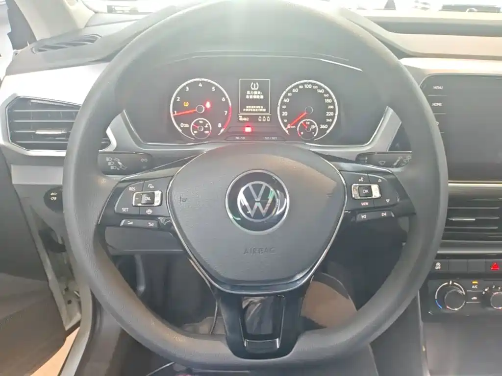 Volkswagen T-Cross 2021 — фото 11