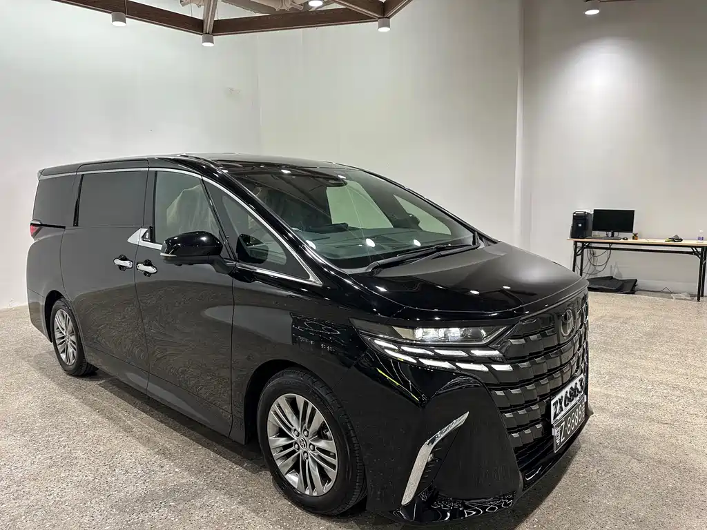 Toyota Alphard 2025 — фото 3