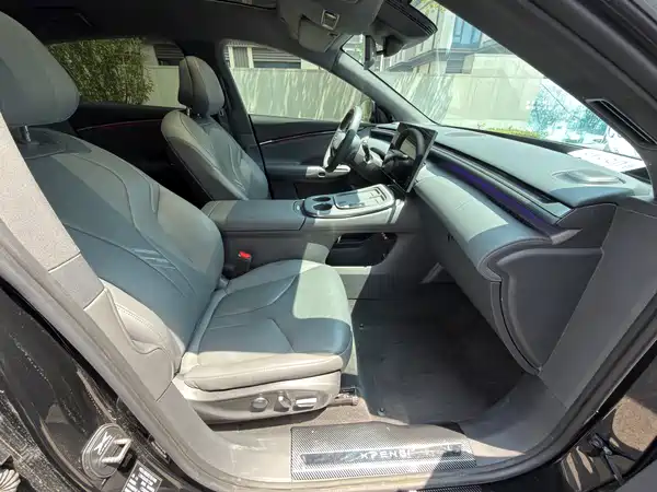 XPeng G7 2025