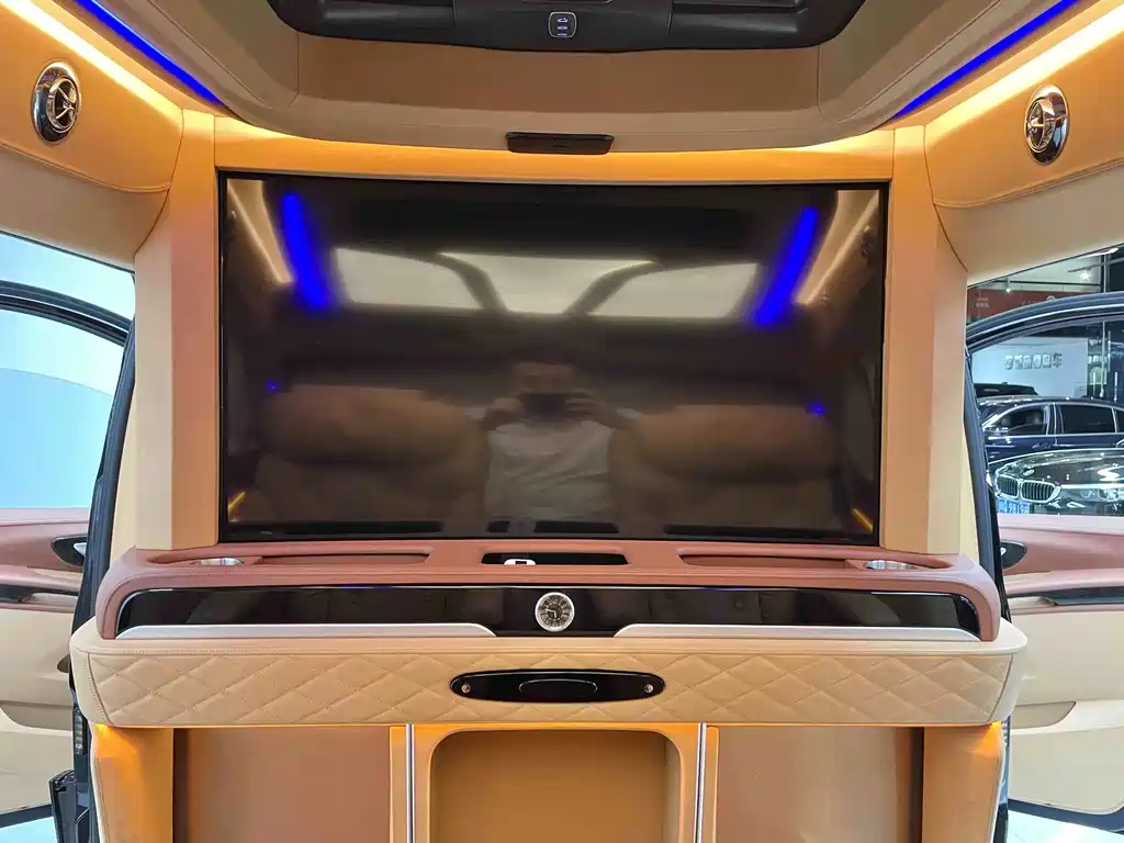Mercedes-Benz Vito 2022 — фото 12