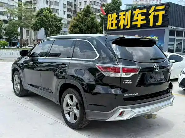Toyota Highlander 2016