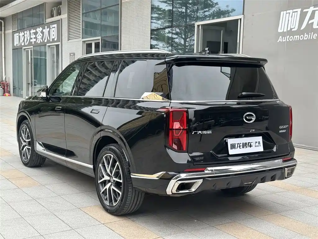GAC Motor Trumpchi GS8 2022 — фото 8