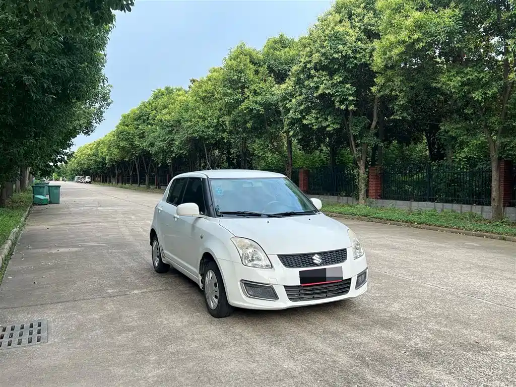 Suzuki Swift 2015