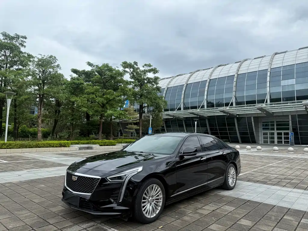 Cadillac CT6 2019 — фото 1