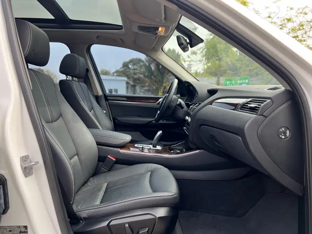 BMW X3 2015 — фото 12