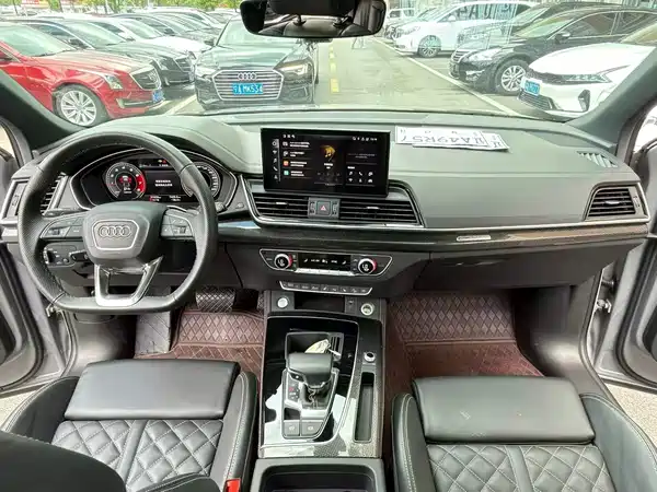 Audi Q5L Sportback 2021