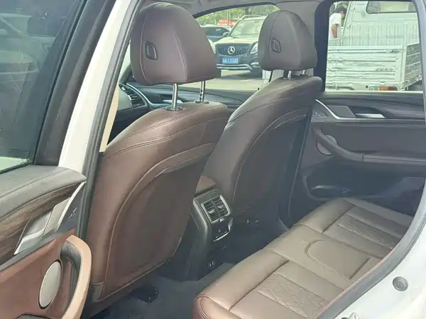 BMW X3 2021
