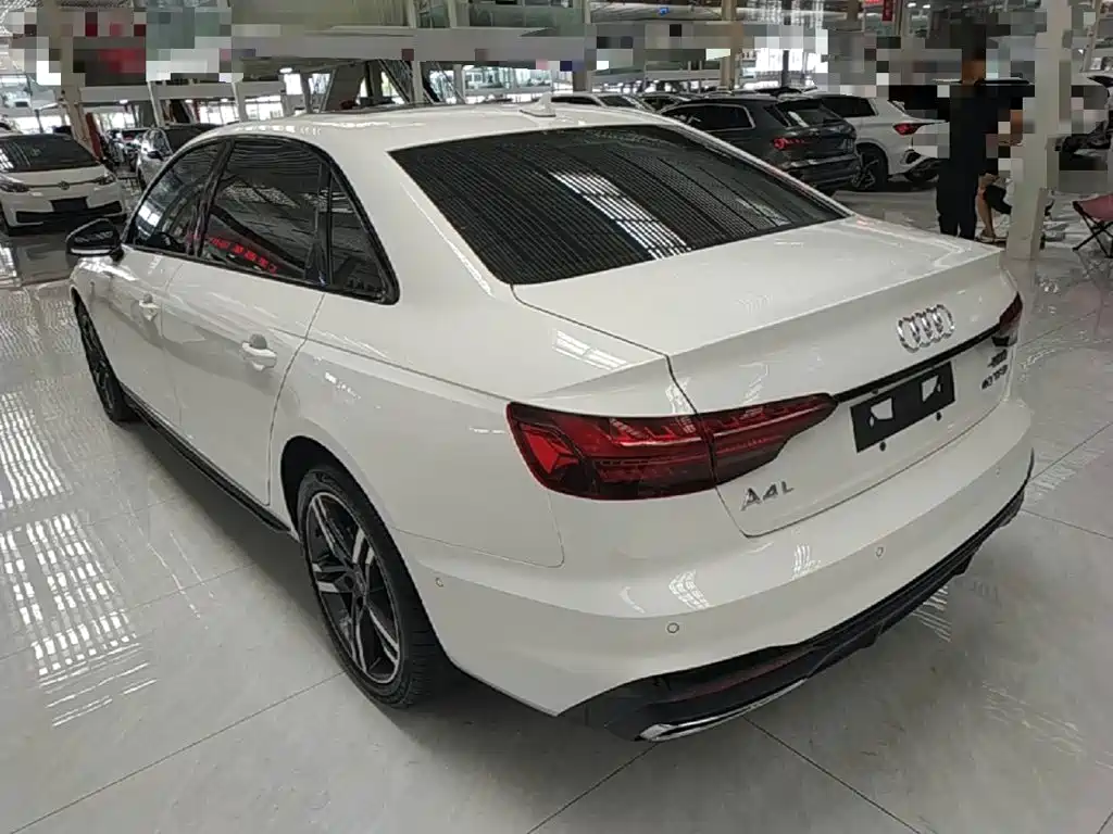 Audi A4L 2022