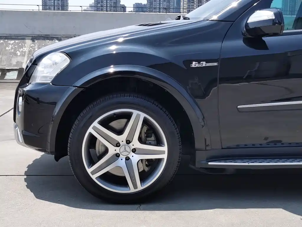 Mercedes-Benz M-Class AMG 2011 — фото 3
