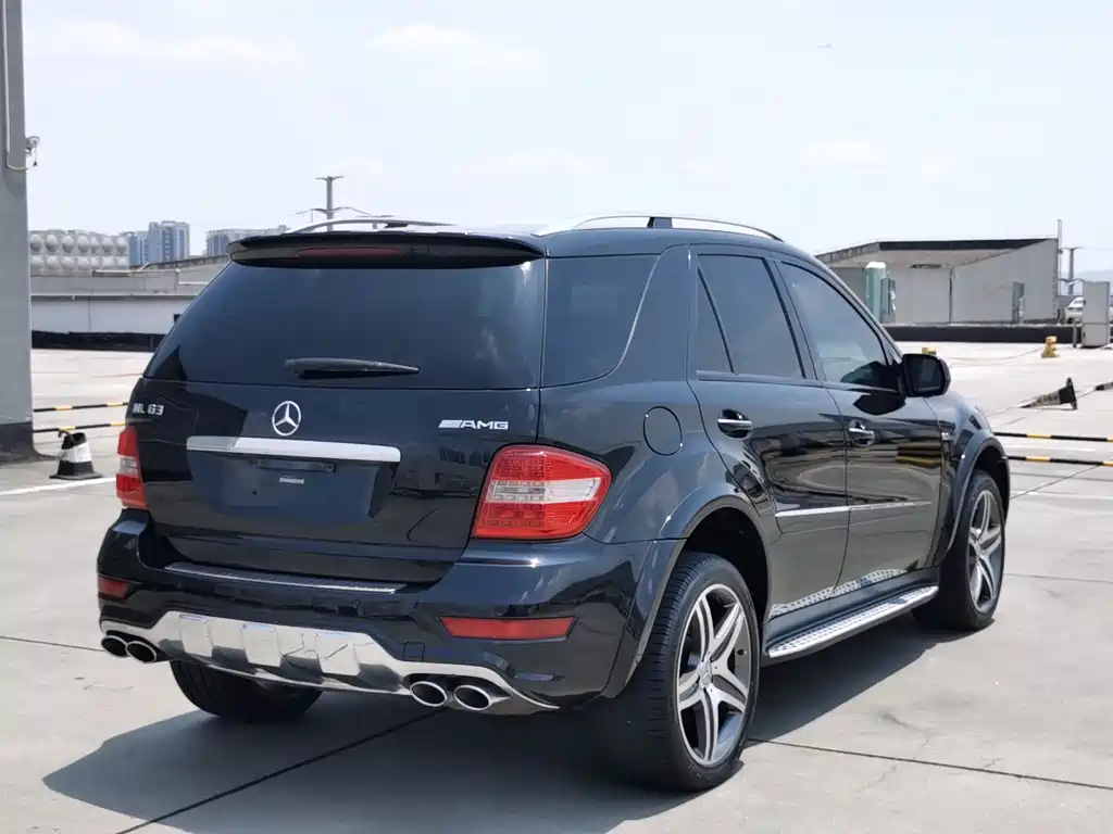 Mercedes-Benz M-Class AMG 2011 — фото 15