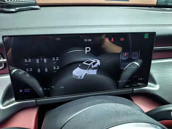 Hongqi H5 2026