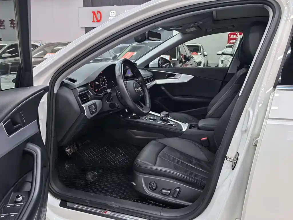 Audi A4L 2019