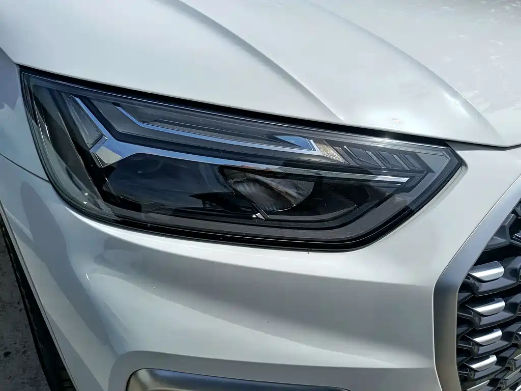 Audi Q5L Sportback 2021 — фото 10