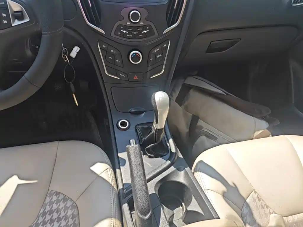 GAC Trumpchi GA3S Vision 2015 — фото 14