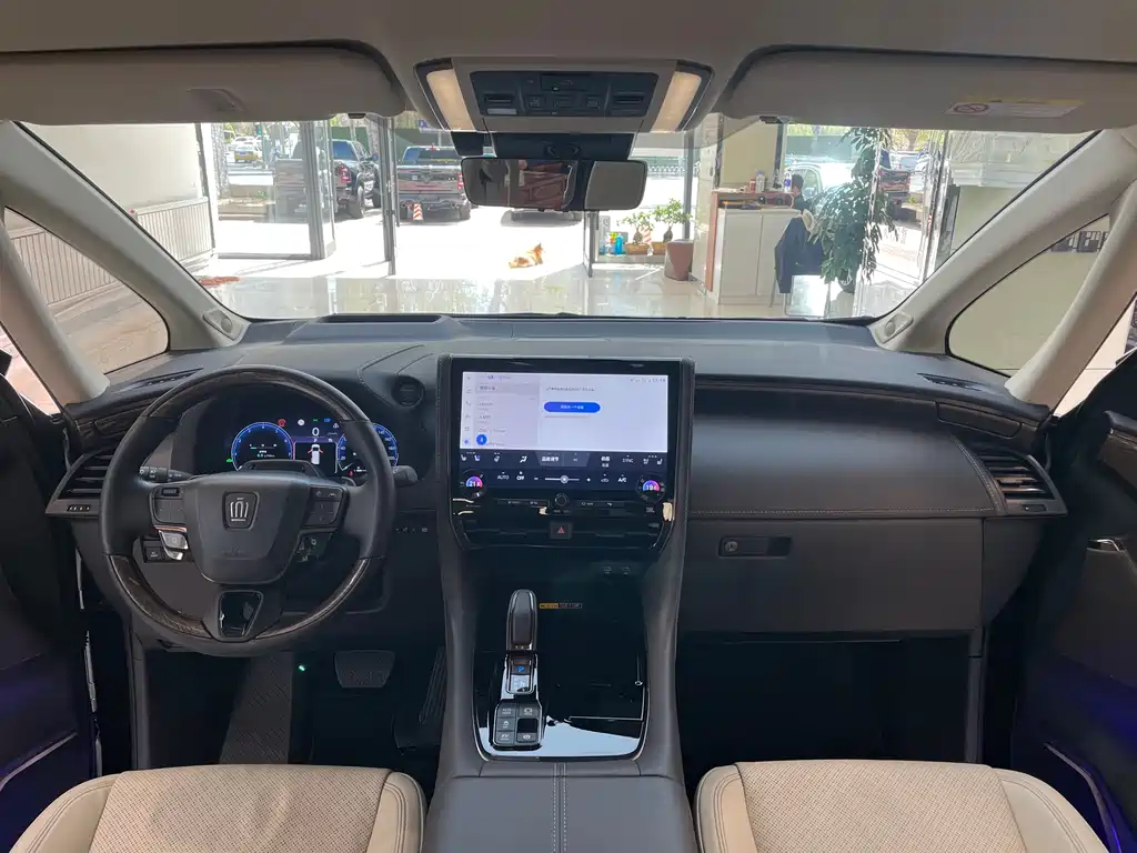 Toyota Vellfire 2024 — фото 21