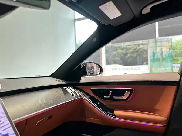 Mercedes-Benz S-Class 2025