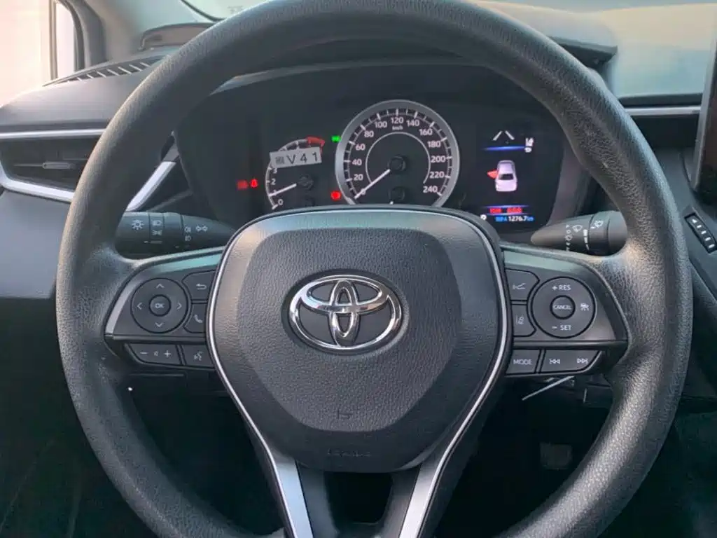 Toyota Corolla 2022 — фото 11
