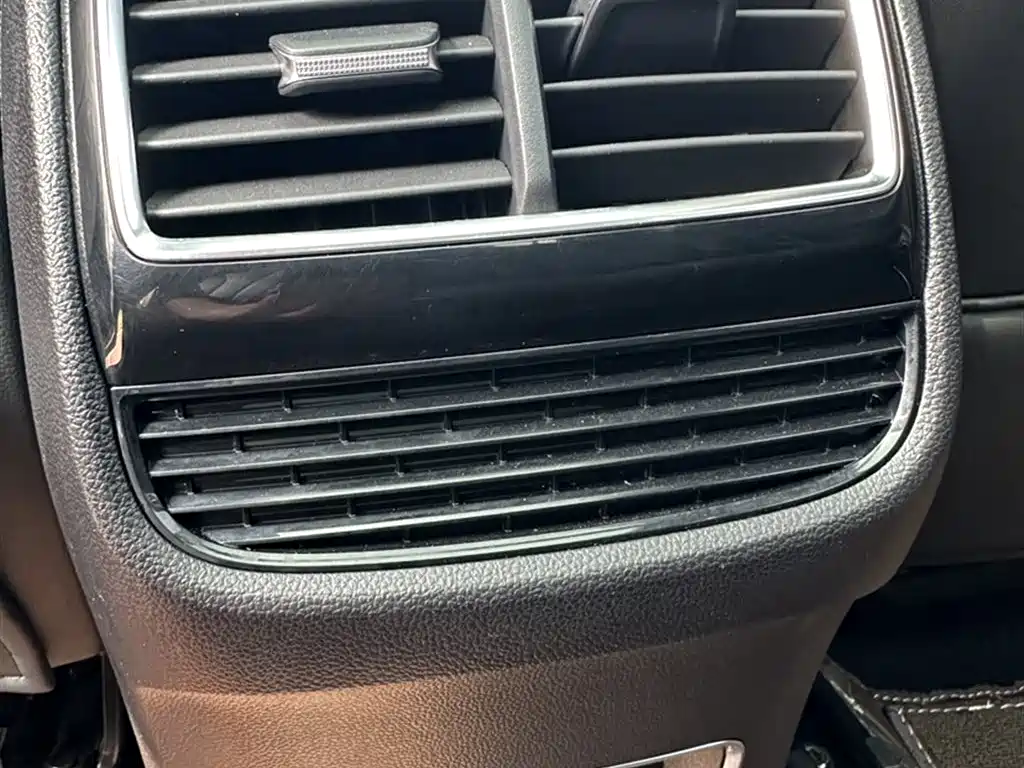 Roewe RX5 MAX 2021 — фото 16
