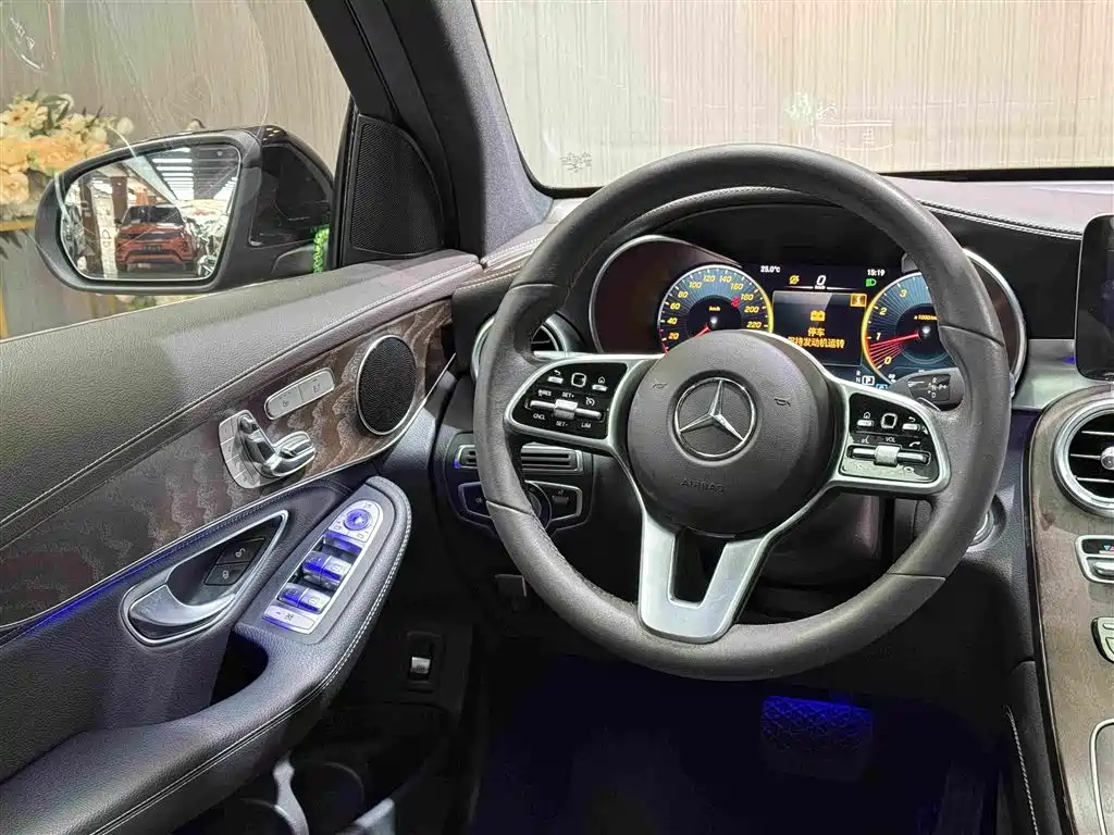 Mercedes-Benz GLC 2020 — фото 12