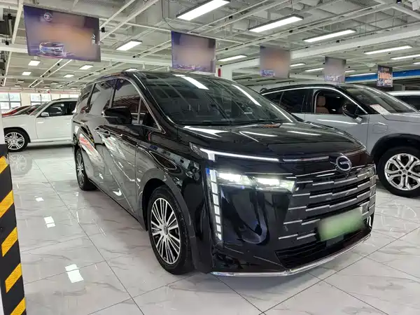GAC Trumpchi E8 PHEV 2025