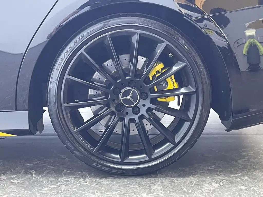Mercedes-Benz A-Class AMG 2023 — фото 8