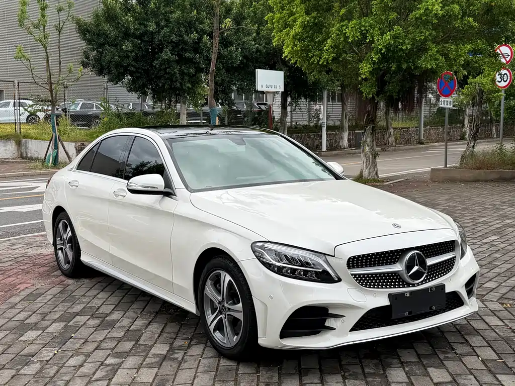 Mercedes-Benz C-Class 2019 — фото 2