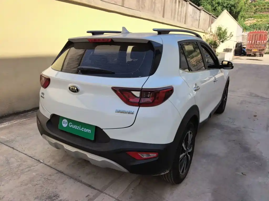 Kia KX1 2020