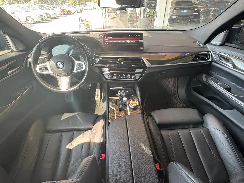 BMW 6 Series GT 2022 — фото 5