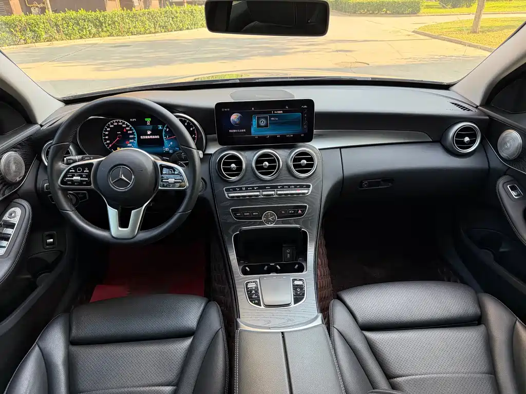 Mercedes-Benz C-Class 2020