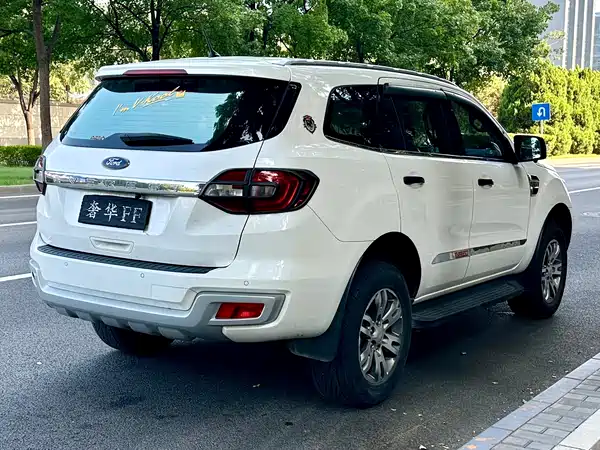 Ford Everest 2017