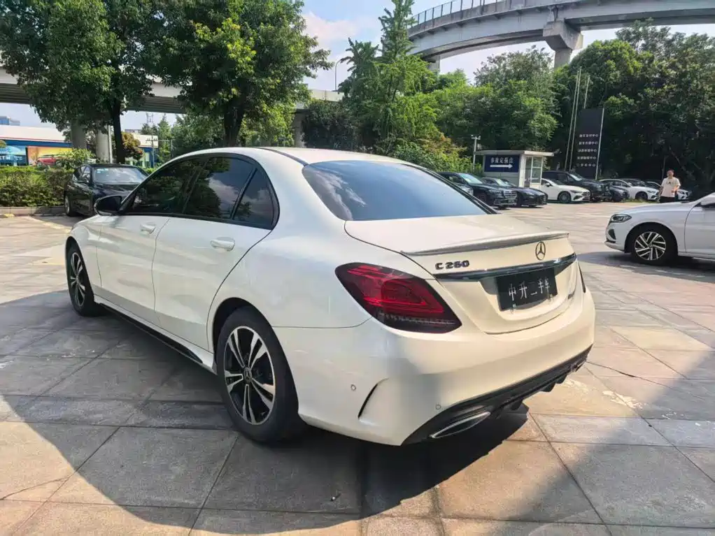 Mercedes-Benz C-Class 2019