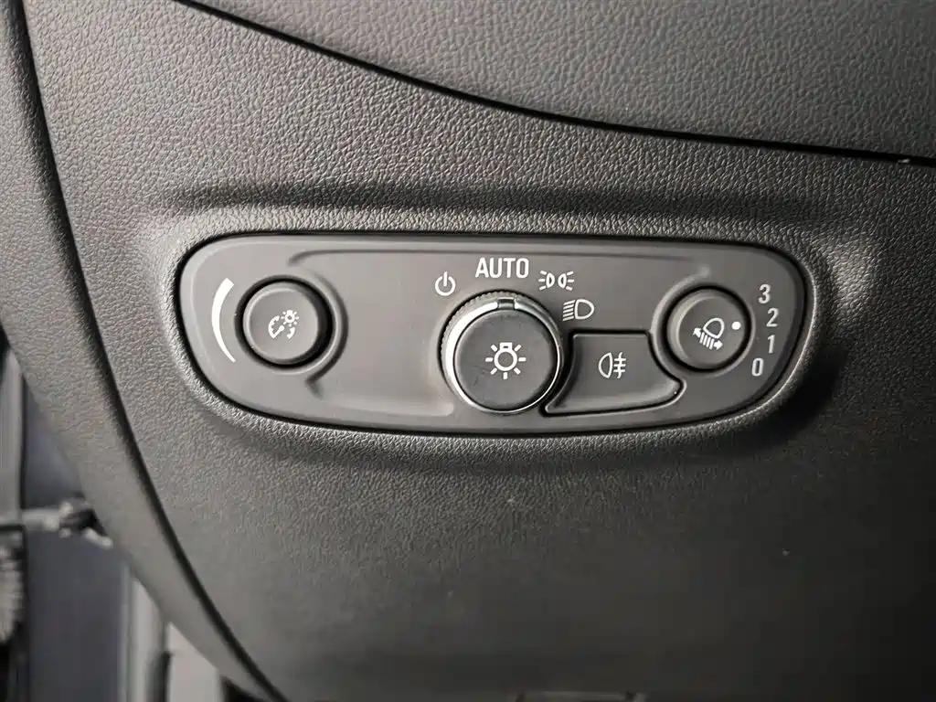 Chevrolet Equinox 2020 — фото 21