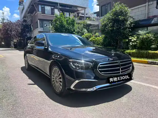 Mercedes-Benz E-Class 2021