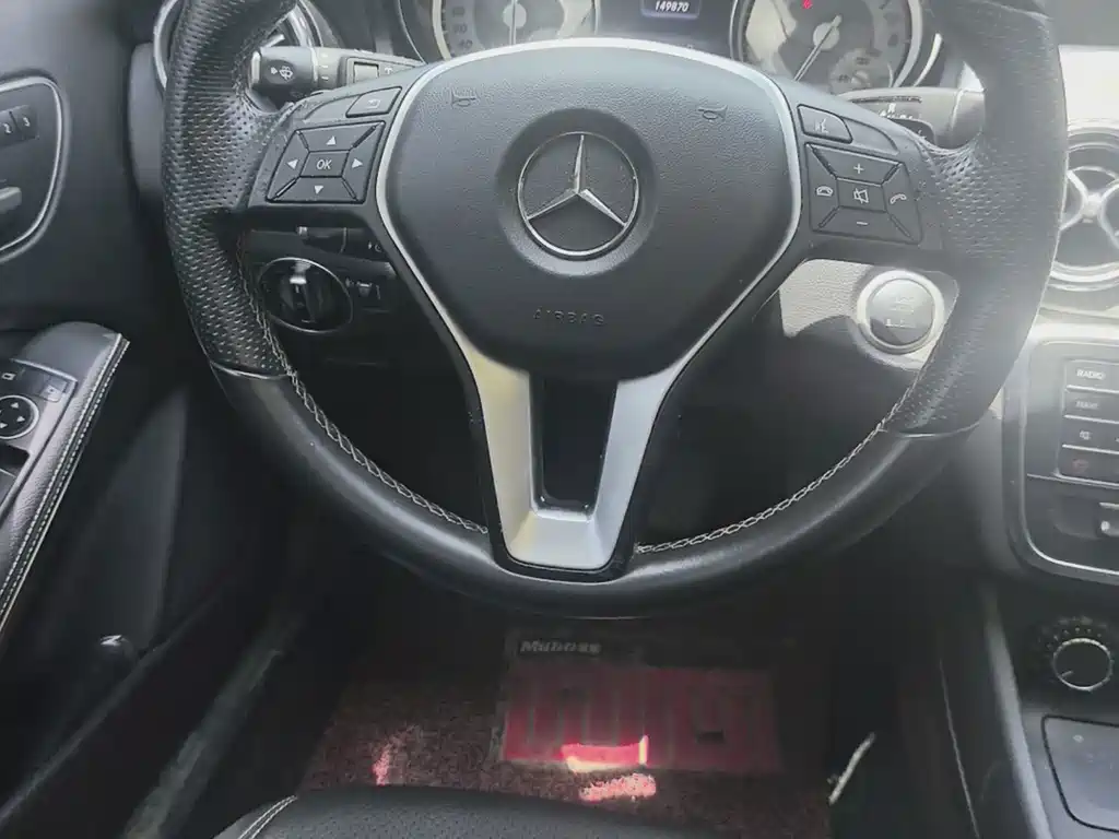 Mercedes-Benz GLA 2016 — фото 15