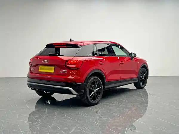 Audi Q2L 2021