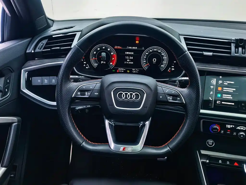 Audi Q3 Sportback 2023 — фото 16