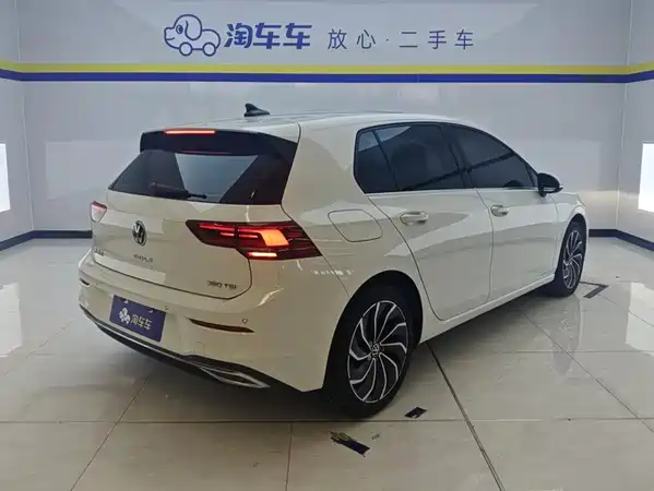 Volkswagen Golf 2022