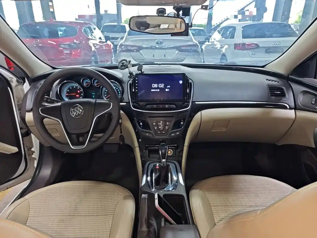Buick Regal 2017 — фото 10