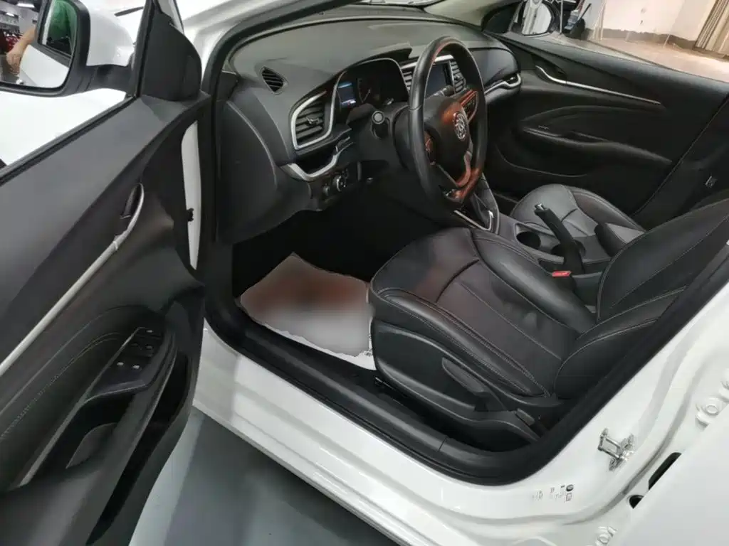 Buick Excelle GT 2015 — фото 16