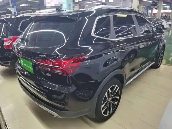Roewe RX5 2016