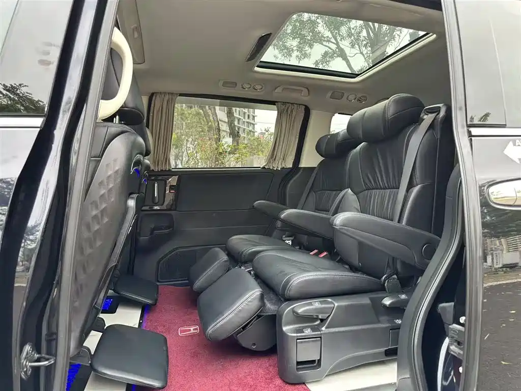 Honda Odyssey 2018 — фото 19