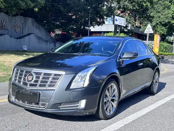 Cadillac XTS 2014