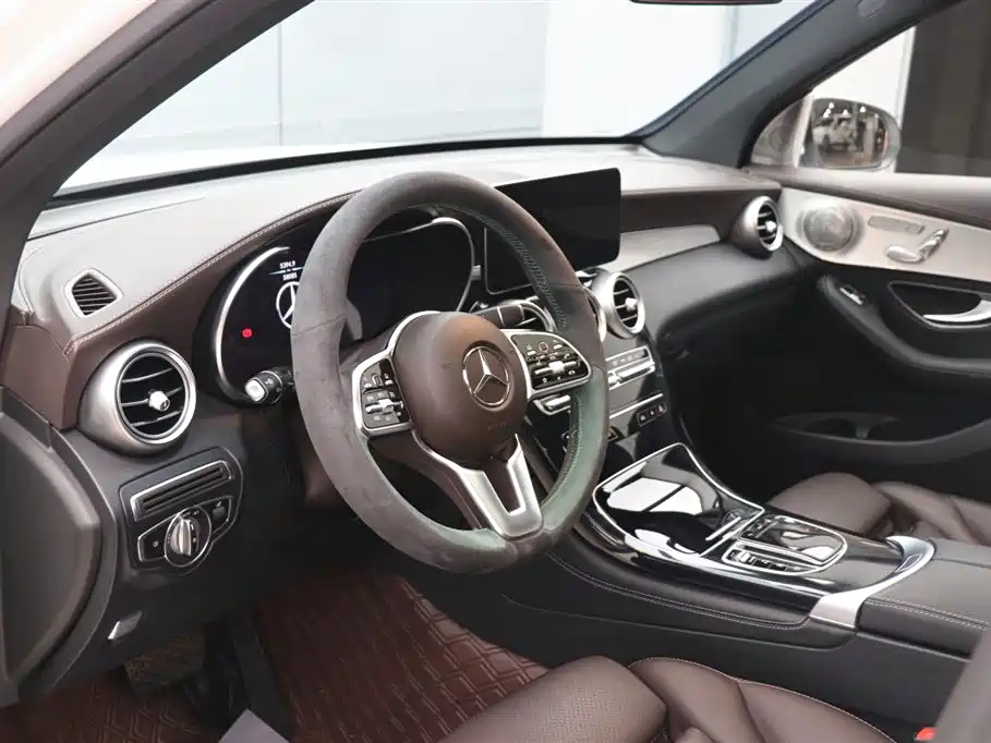 Mercedes-Benz GLC 2021 — фото 13