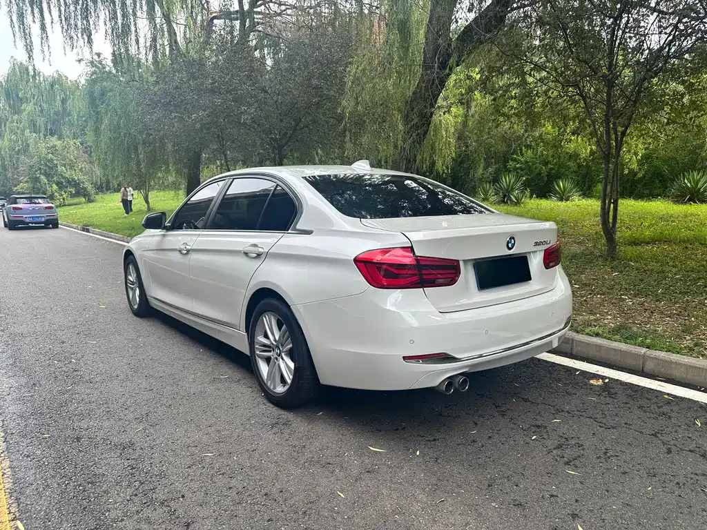 BMW 3 Series 2017
